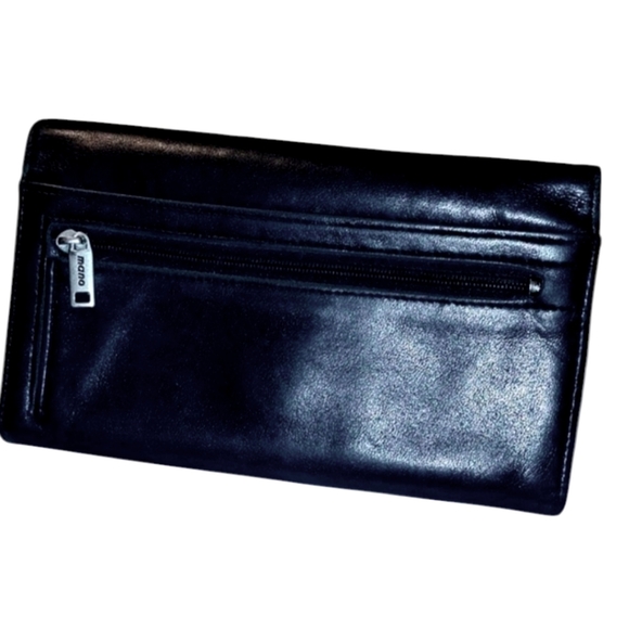 Mano Selection Fine Leather Black Ladies Wallet, Clutch with Monogram.Snap Close - Picture 3 of 8